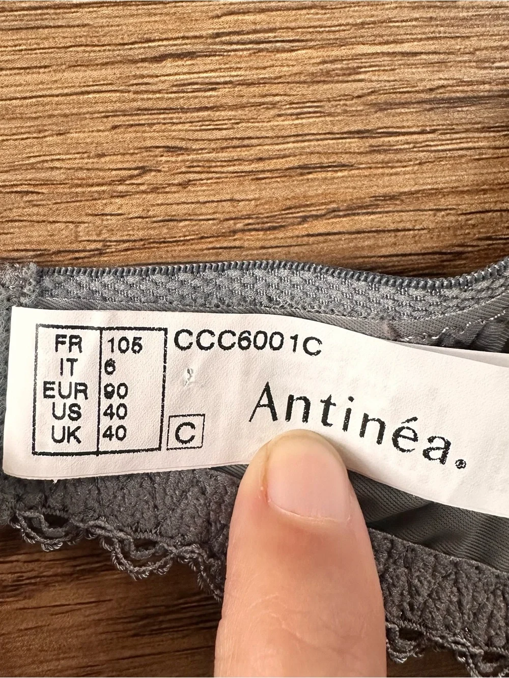 Lisa Charmel Antinea Lace Underwire Bra Gray Lace US 40C France Full Cup EUC